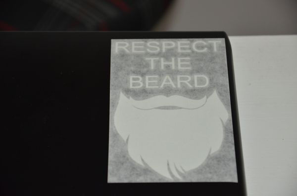 Aufkleber / Schriftzug RESPECT THE BEARD 3